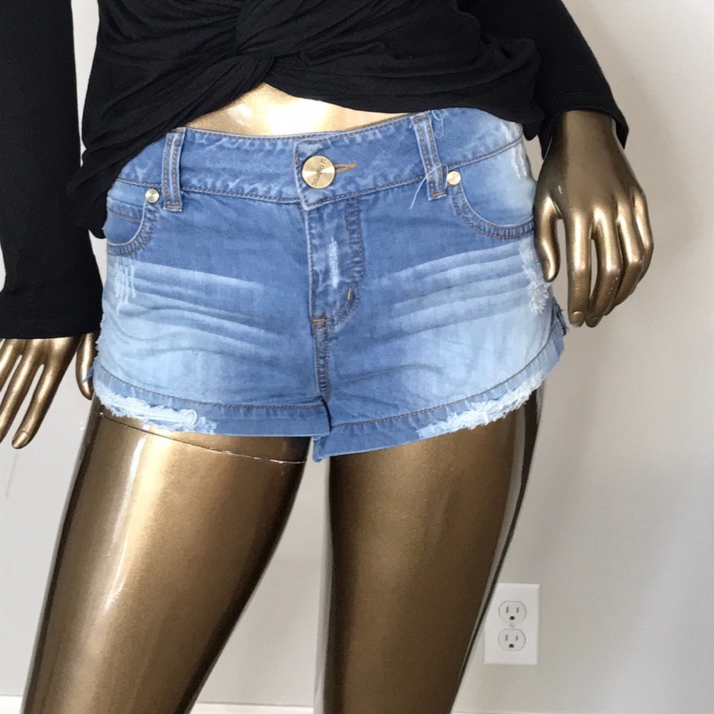 Cute jean short